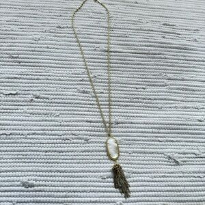 Kendra Scott Rayne Gold Necklace in Ivory Pearl Preowned Piece